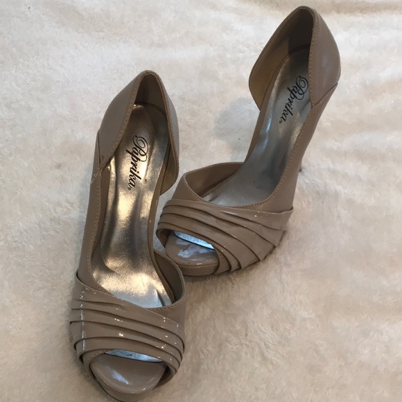 Nude platform heels - Picture 2 of 2